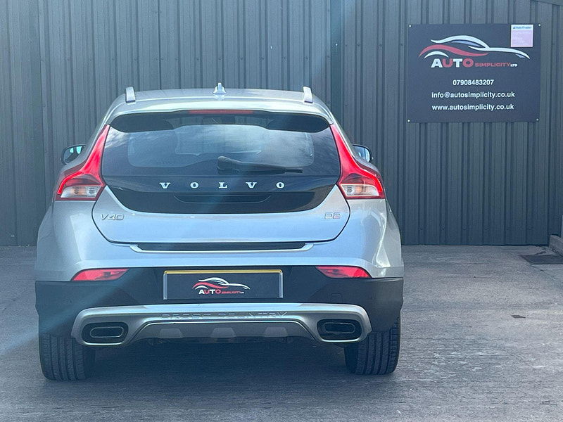 Volvo V40 Cross Country 1.6 D2 SE Nav Euro 5 (s/s) 5dr 5dr Manual 2025