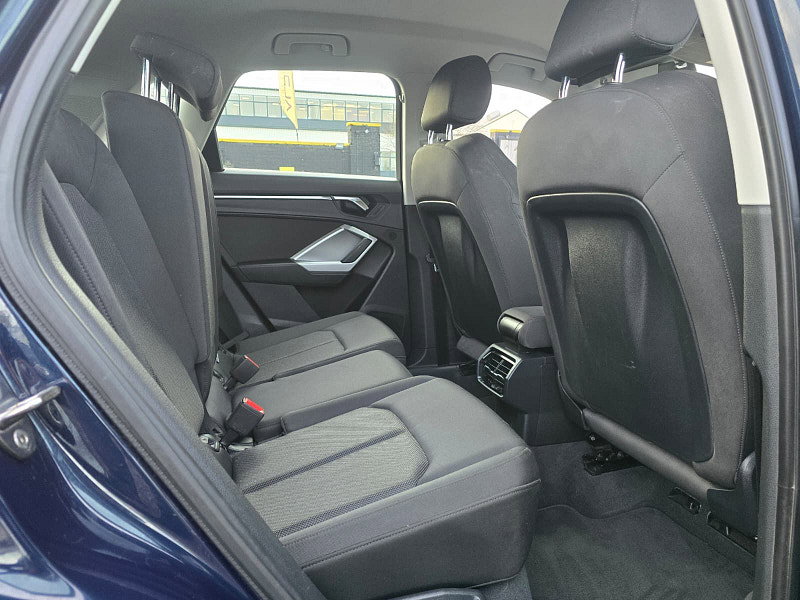 Audi Q3 1.5L Sport 35 TFSI SUV 5dr Petrol Manual Euro 6 (148 bhp)