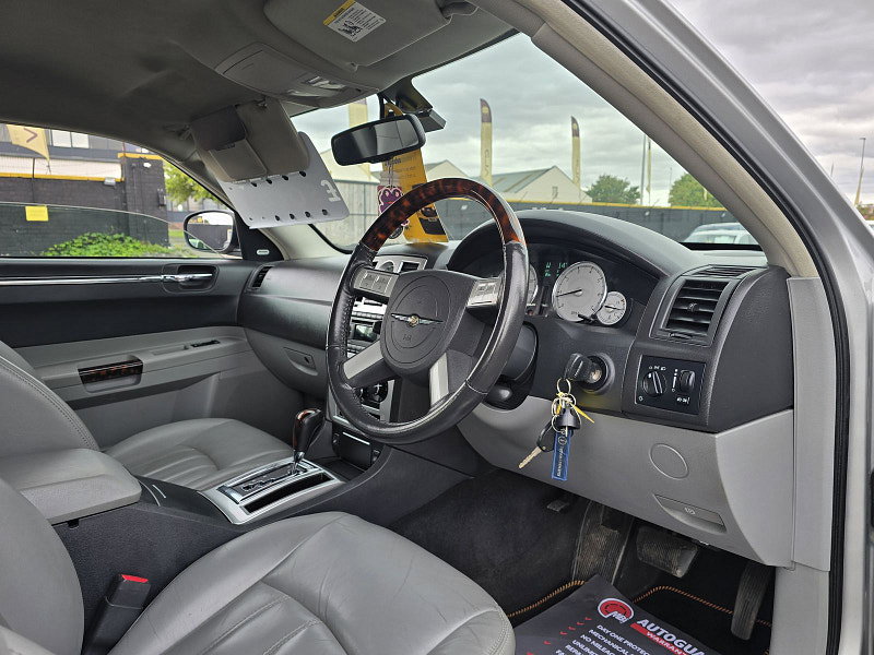 Chrysler 300C 3.0L CRD Auto Estate 5dr Diesel Automatic Euro 4 (215 bhp)