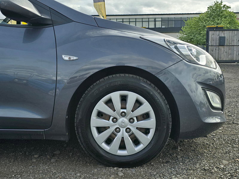 Hyundai I30 1.6 CRDi Blue Drive S Tourer 5dr Diesel Manual Euro 6 (s/s) (110 ps)