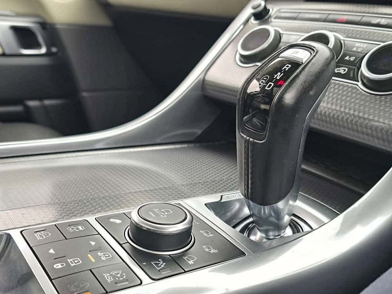 Land Rover Range Rover Sport 4.4L Autobiography Dynamic SDV8 Auto SUV 5dr Diesel Automatic Euro 6 (339 bhp)