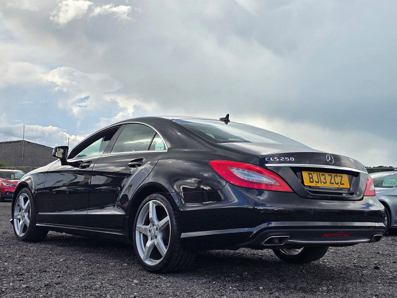 Mercedes-Benz CLS 2.1 CLS250 CDI BlueEfficiency AMG Sport Coupe 4dr Diesel G-Tronic+ Euro 5 (s/s) (204 ps)
