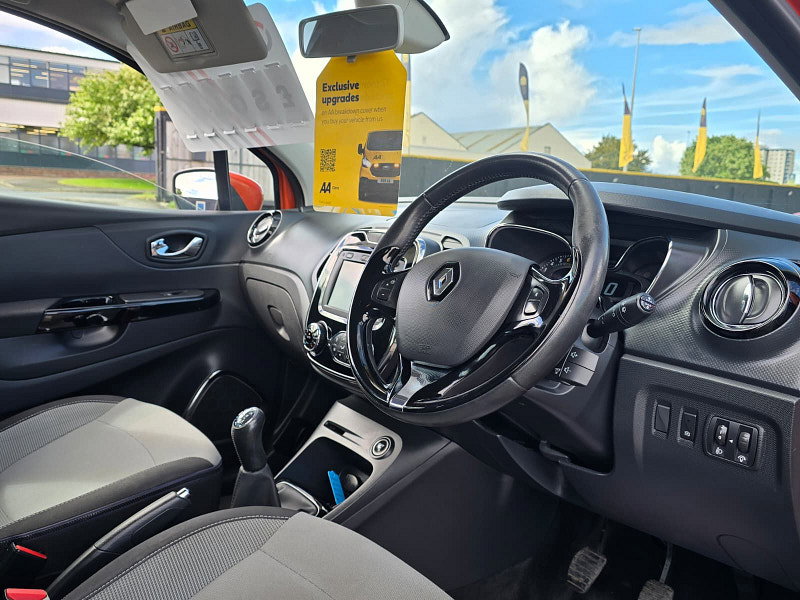Renault Captur 0.9 TCe ENERGY Dynamique MediaNav SUV 5dr Petrol Manual Euro 5 (s/s) (90 ps)