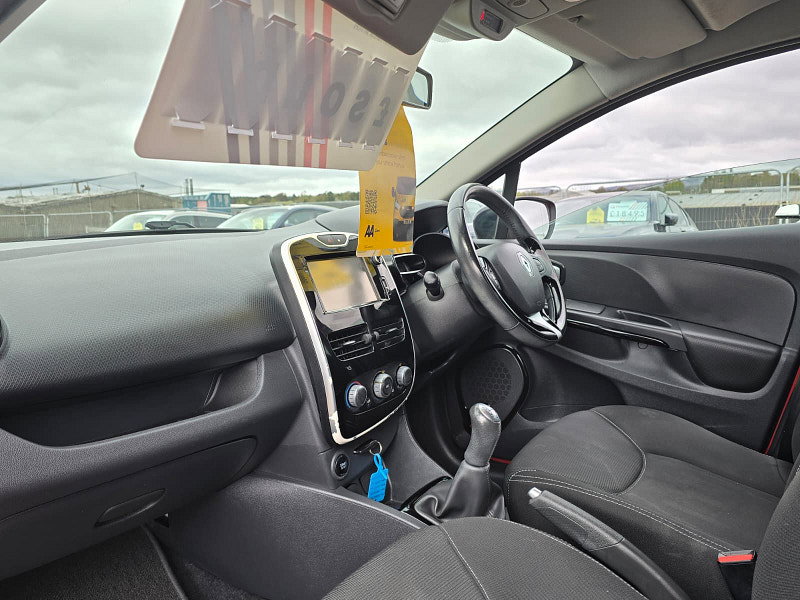 Renault Clio 0.9 TCe Dynamique Nav Hatchback 5dr Petrol Manual Euro 6 (s/s) (90 ps)