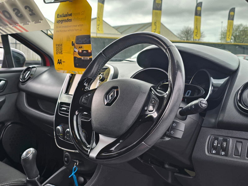 Renault Clio 0.9 TCe Dynamique Nav Hatchback 5dr Petrol Manual Euro 6 (s/s) (90 ps)
