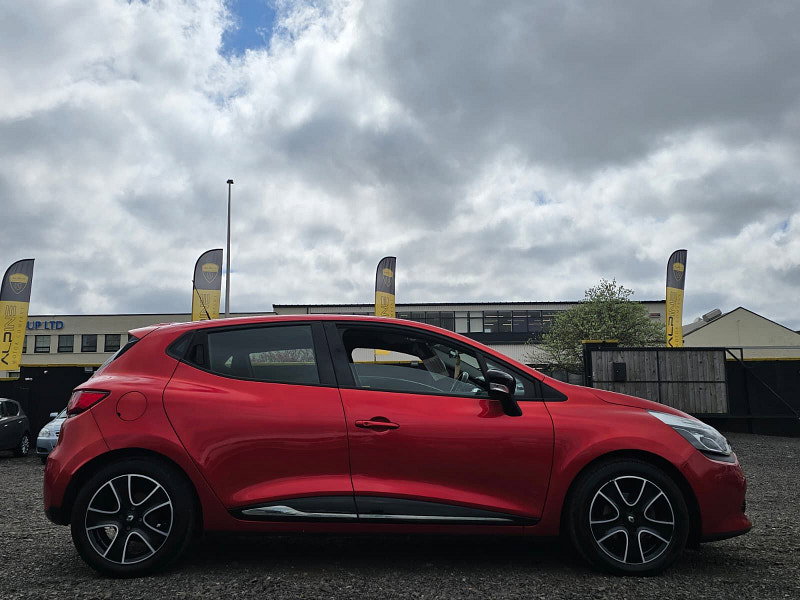 Renault Clio 0.9 TCe Dynamique Nav Hatchback 5dr Petrol Manual Euro 6 (s/s) (90 ps)