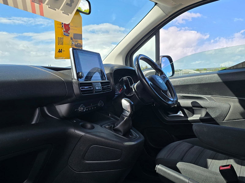 Vauxhall Combo Life 1.5 Turbo D BlueInjection Energy MPV 5dr Diesel Manual Euro 6 (s/s) (100 ps)