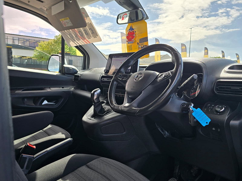 Vauxhall Combo Life 1.5 Turbo D BlueInjection Energy MPV 5dr Diesel Manual Euro 6 (s/s) (100 ps)