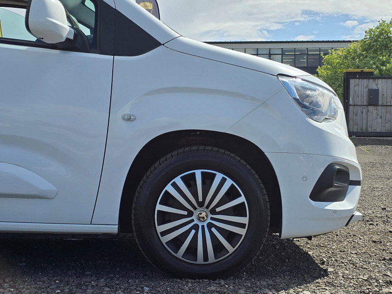 Vauxhall Combo Life 1.5 Turbo D BlueInjection Energy MPV 5dr Diesel Manual Euro 6 (s/s) (100 ps)