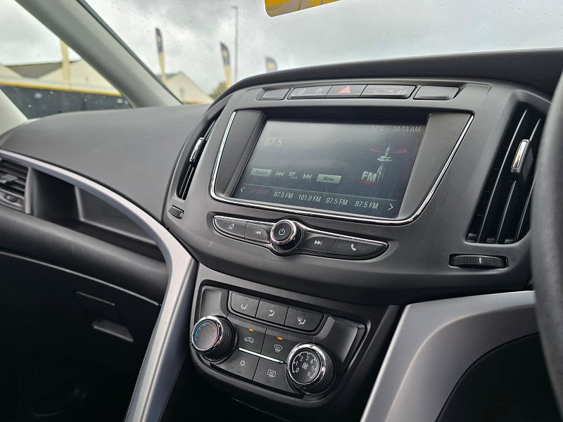 Vauxhall Zafira Tourer 1.4i Turbo Design MPV 5dr Petrol Auto Euro 6 (140 ps)