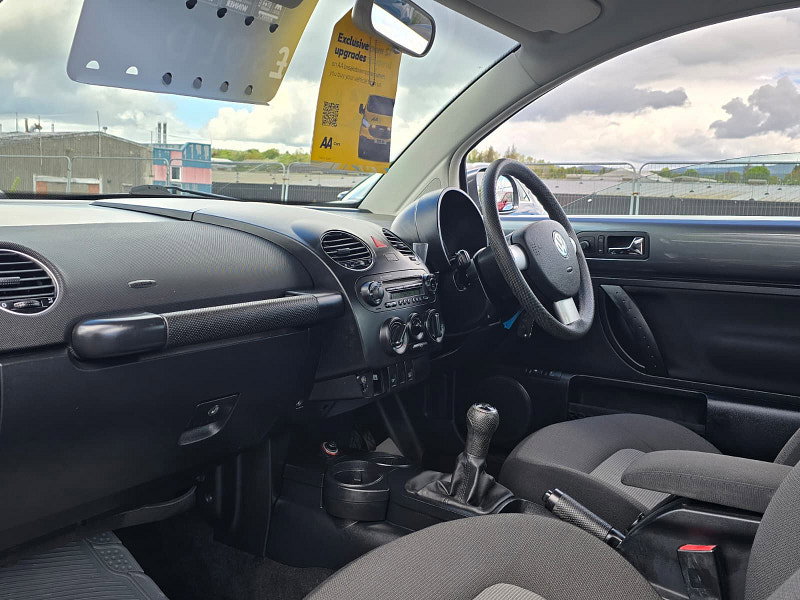 Volkswagen Beetle 1.6 Hatchback 3dr Petrol Manual Euro 4 (102 ps)