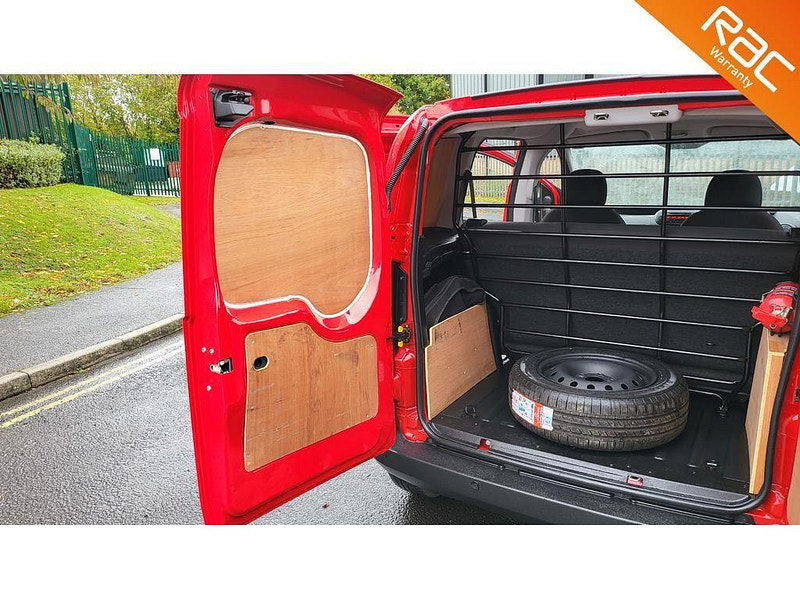 Fiat Fiorino 1.3 MultiJetII Active Crew Van Comfort-Matic Euro 5 (s/s) 6dr 6dr Automatic 2025