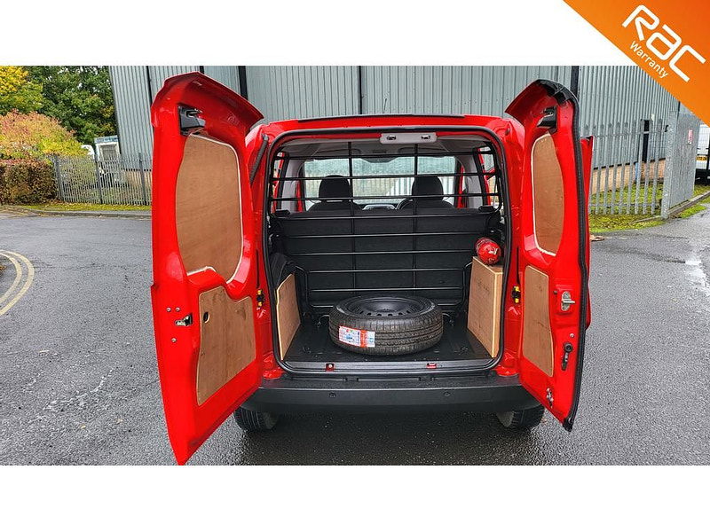 Fiat Fiorino 1.3 MultiJetII Active Crew Van Double Cab 6dr Diesel COMFORT-MATIC  Euro 5 (75 bhp) 6dr Automatic 2024