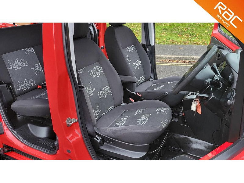 Fiat Fiorino 1.3 MultiJetII Active Crew Van Double Cab 6dr Diesel COMFOT-MATIC Euro 5 (75 bhp) 6dr Automatic 2024