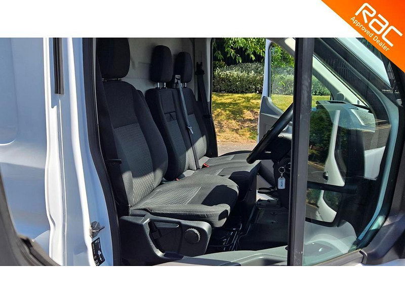 Ford Transit 2.0 350 EcoBlue Trend RWD L4 H3 Euro 6 (s/s) 5dr 5dr Manual 2025