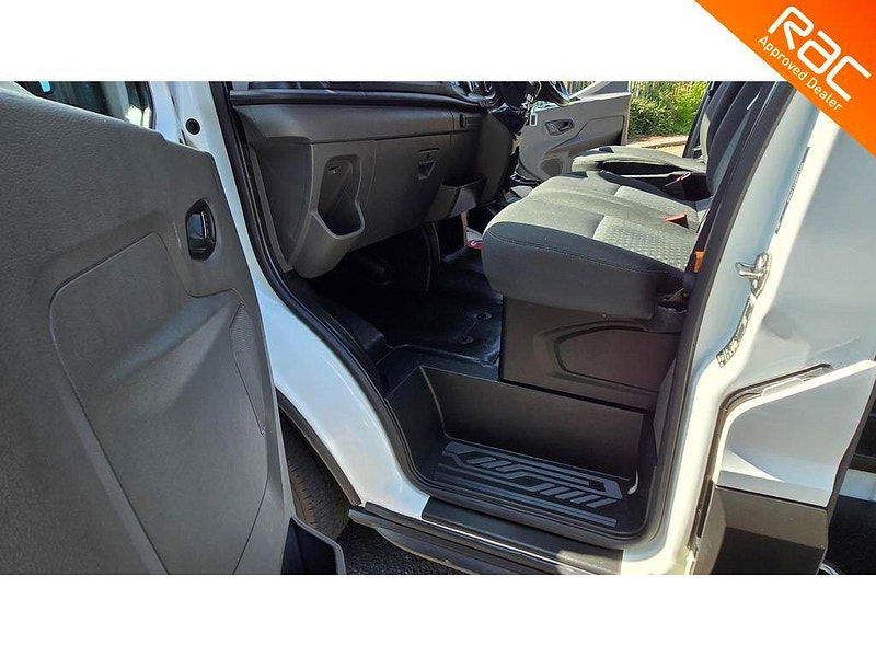 Ford Transit 2.0 350 EcoBlue Trend RWD L4 H3 Euro 6 (s/s) 5dr 5dr Manual 2025