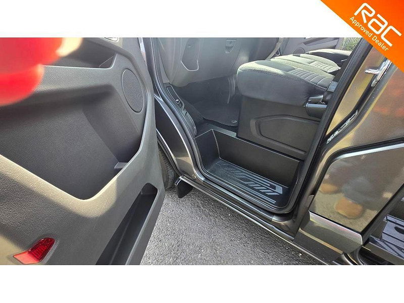 Ford Transit Custom 2.0 320 EcoBlue Limited Crew Van Auto L2 H1 Euro 6 (s/s) 5dr 5dr Automatic 2025