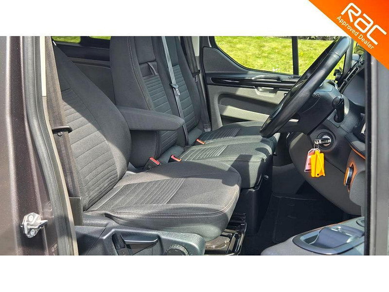Ford Transit Custom 2.0 320 EcoBlue Limited Crew Van Auto L2 H1 Euro 6 (s/s) 5dr 5dr Automatic 2025