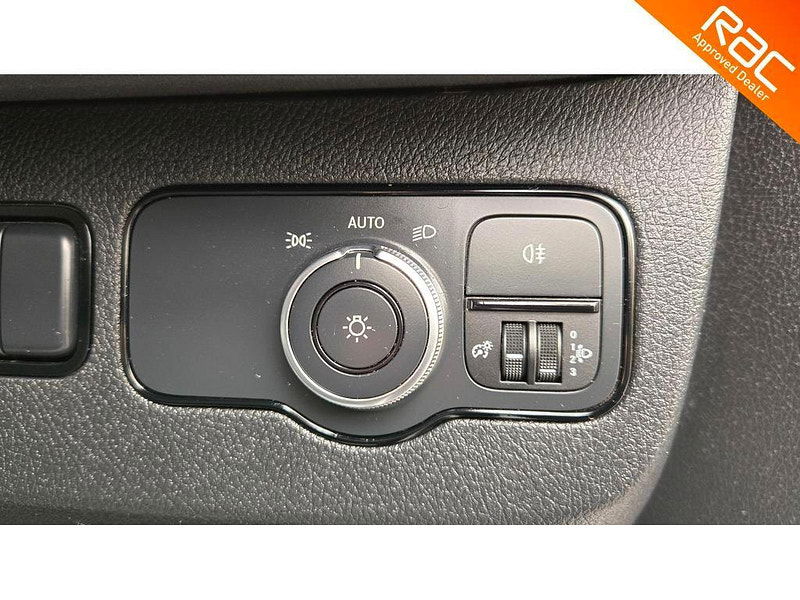 Mercedes-Benz Sprinter 2.0 315 CDI Premium RWD L2 H2 Euro 6 (s/s) 5dr 5dr Manual 2025