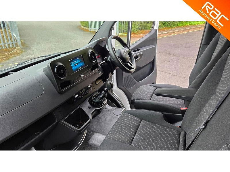 Mercedes-Benz Sprinter 2.0 315 CDI Premium RWD L2 H2 Euro 6 (s/s) 5dr 5dr Manual 2025