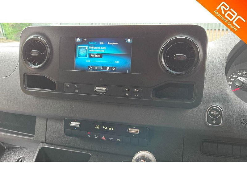 Mercedes-Benz Sprinter 2.0 315 CDI Premium RWD L2 H2 Euro 6 (s/s) 5dr 5dr Manual 2025