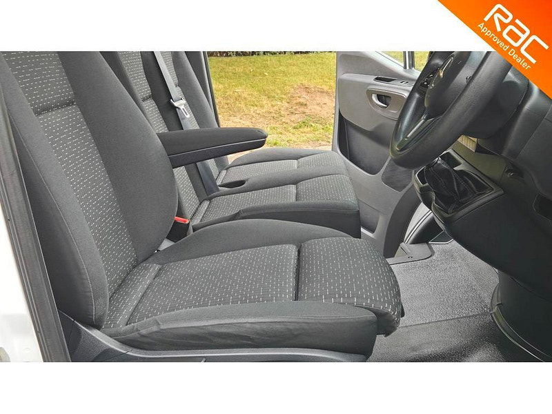 Mercedes-Benz Sprinter 2.0 315 CDI Premium RWD L2 H2 Euro 6 (s/s) 5dr 5dr Manual 2025