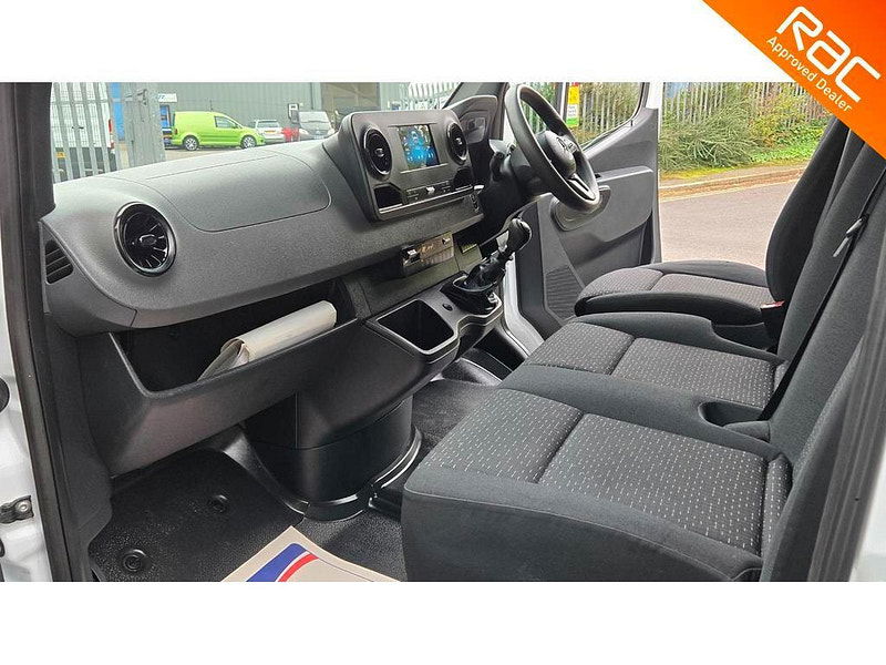 Mercedes-Benz Sprinter 2.0 315 CDI Premium RWD L2 H2 Euro 6 (s/s) 5dr 5dr Manual 2025