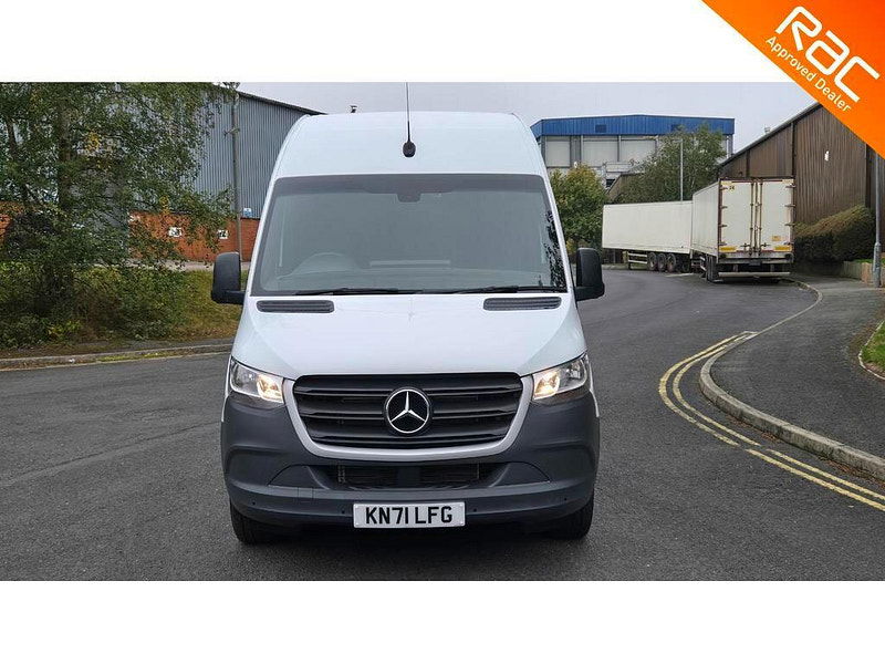 Mercedes-Benz Sprinter 2.0 315 CDI Premium RWD L2 H2 Euro 6 (s/s) 5dr 5dr Manual 2025