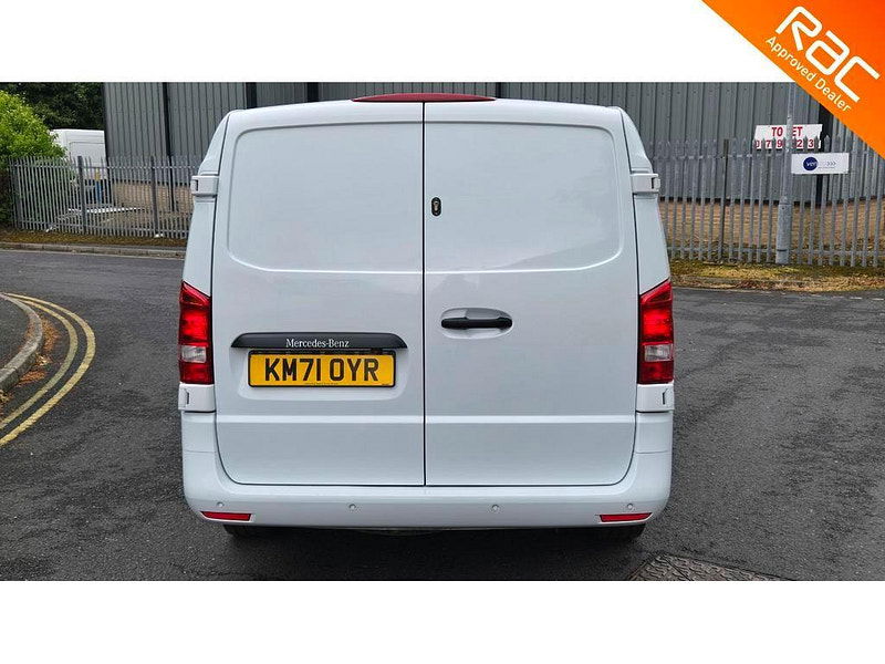Mercedes-Benz Vito 2.0 114 CDI Premium G-Tronic RWD L2 Euro 6 (s/s) 5dr (LWB) 5dr Automatic 2025