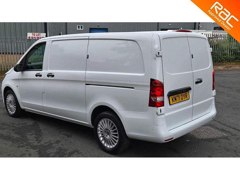 Mercedes-Benz Vito 2.0 114 CDI Premium G-Tronic RWD L2 Euro 6 (s/s) 5dr (LWB) 5dr Automatic 2025