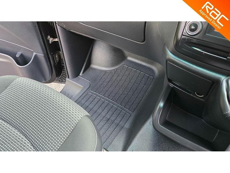 Mercedes-Benz Vito 2.1 116 CDI Dualiner Sport L3 5dr 5dr Manual 2025