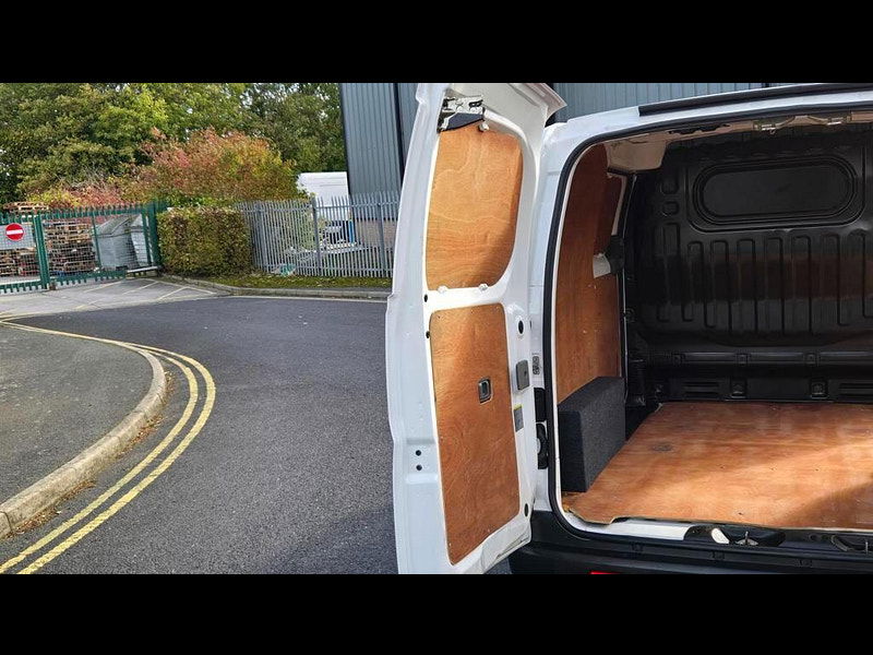 Nissan NV200 1.5 dCi Acenta SWB Euro 6 6dr 6dr Manual 2025