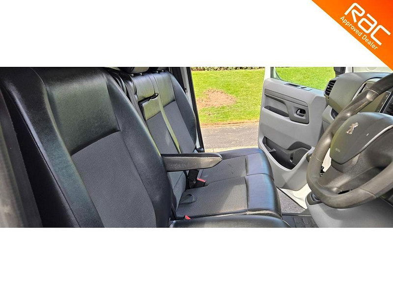 Peugeot Expert 2.0 BlueHDi 1400 Professional Long Panel Van LWB Euro 6 (s/s) 6dr 6dr Manual 2025