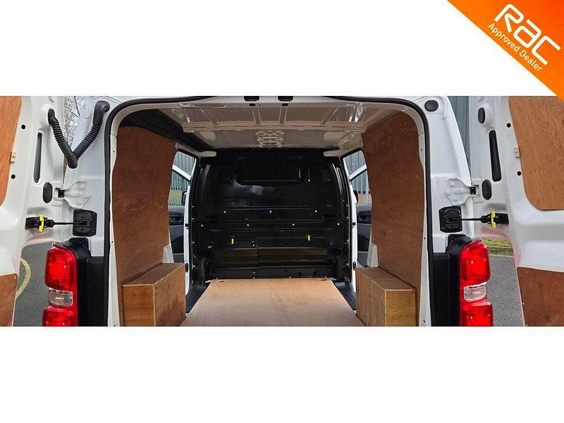 Peugeot Expert 2.0 BlueHDi 1400 Professional Long Panel Van LWB Euro 6 (s/s) 6dr 6dr Manual 2025