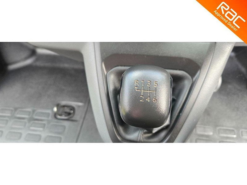 Peugeot Expert 2.0 BlueHDi 1400 Professional Long Panel Van LWB Euro 6 (s/s) 6dr 6dr Manual 2025