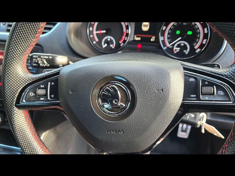 Skoda Octavia 2.0 TDI vRS Hatchback 5dr Diesel DSG Euro 6 (s/s) (184 ps) 5dr Automatic 2025