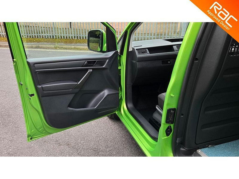 Volkswagen Caddy 2.0 TDI C20 BlueMotion Tech Highline DSG SWB Euro 6 (s/s) 5dr 5dr Automatic 2025