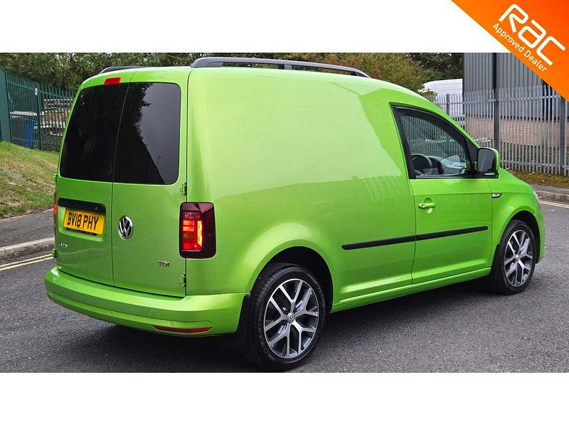 Volkswagen Caddy 2.0 TDI C20 BlueMotion Tech Highline DSG SWB Euro 6 (s/s) 5dr 5dr Automatic 2025