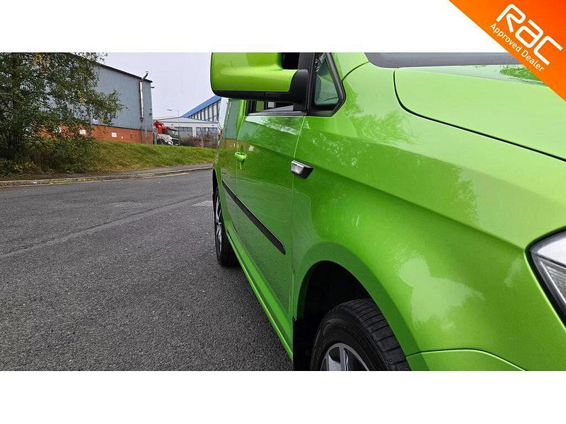 Volkswagen Caddy 2.0 TDI C20 BlueMotion Tech Highline DSG SWB Euro 6 (s/s) 5dr 5dr Automatic 2025