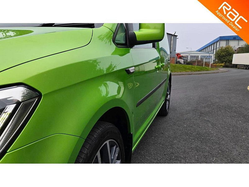 Volkswagen Caddy 2.0 TDI C20 BlueMotion Tech Highline DSG SWB Euro 6 (s/s) 5dr 5dr Automatic 2025