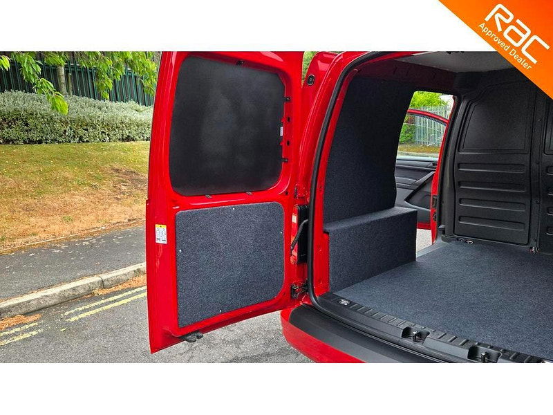Volkswagen Caddy 2.0 TDI C20 Highline DSG SWB Euro 6 (s/s) 5dr 5dr Automatic 2025