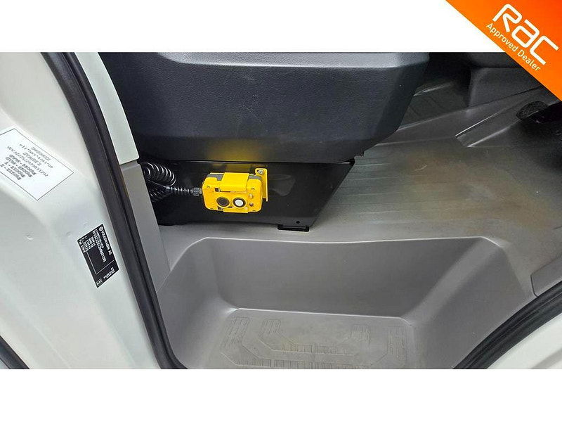 Volkswagen Crafter 2.0 TDI CR35 Startline RWD MWB Euro 6 (s/s) 2dr (ETG) 2dr Manual 2025