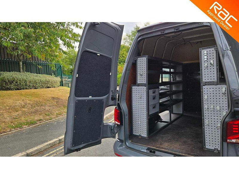 Volkswagen Transporter 2.0 BiTDI T32 Highline DSG FWD LWB High Roof Euro 6 (s/s) 5dr 5dr Automatic 2025