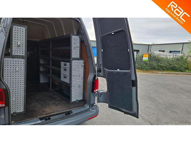 Volkswagen Transporter 2.0 BiTDI T32 Highline DSG FWD LWB High Roof Euro 6 (s/s) 5dr 5dr Automatic 2025