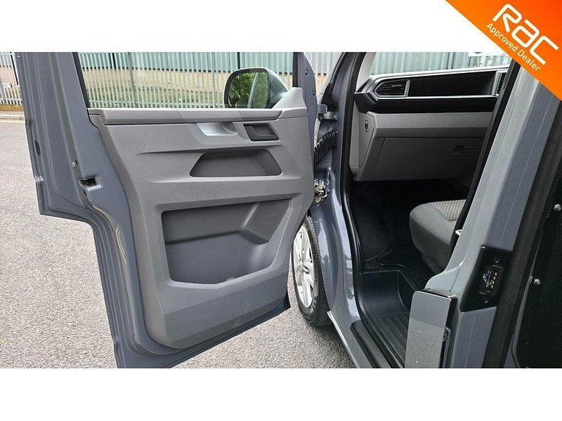 Volkswagen Transporter 2.0 BiTDI T32 Highline DSG FWD LWB High Roof Euro 6 (s/s) 5dr 5dr Automatic 2025