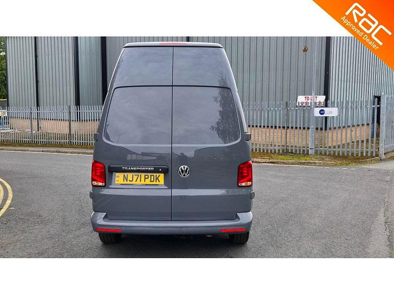 Volkswagen Transporter 2.0 BiTDI T32 Highline DSG FWD LWB High Roof Euro 6 (s/s) 5dr 5dr Automatic 2025