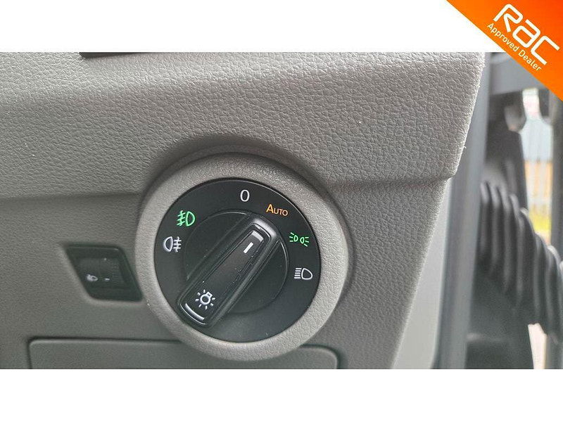 Volkswagen Transporter 2.0 BiTDI T32 Highline DSG FWD LWB High Roof Euro 6 (s/s) 5dr 5dr Automatic 2025