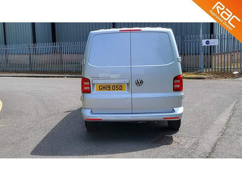 Volkswagen Transporter 2.0 TDI T28 BlueMotion Tech Highline FWD SWB Euro 6 (s/s) 5dr 5dr Manual 2024