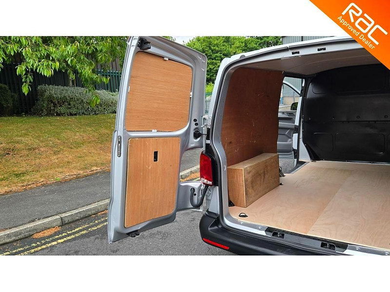 Volkswagen Transporter 2.0 TDI T28 Startline FWD LWB Euro 6 (s/s) 5dr 5dr Manual 2025