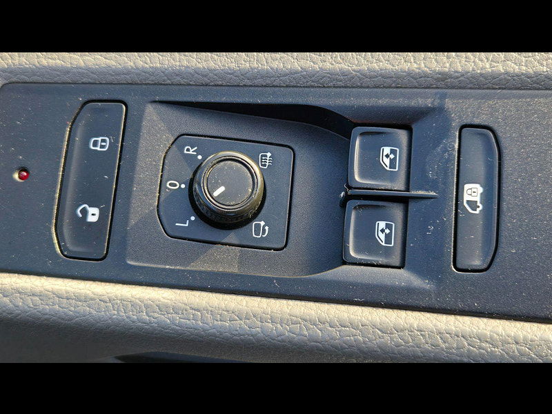 Volkswagen Transporter 2.0 TDI T30 Highline DSG FWD LWB Euro 6 (s/s) 5dr 5dr Automatic 2025